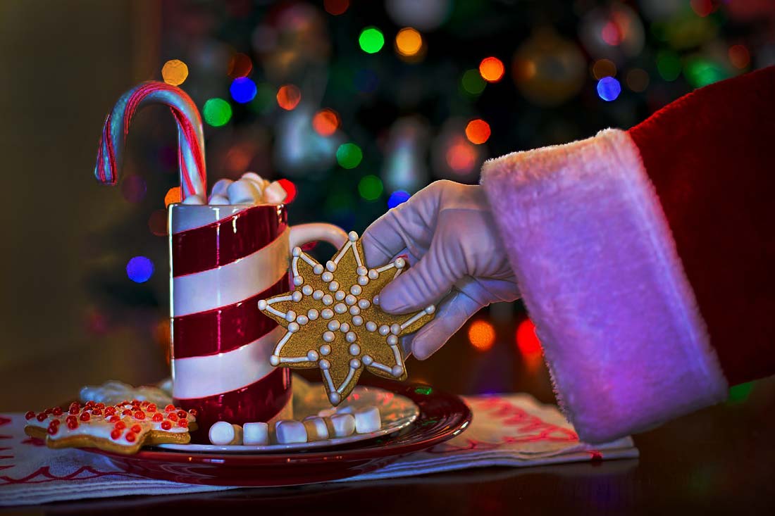 Biscotti Per Albero Di Natale Quanto Durano.Lasciare I Biscotti Natalizi A Babbo Natale La Notte Della Vigilia Christmasvillageworld Com